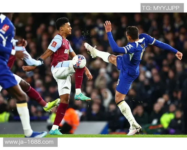 意甲焦点战热刺与切尔西激战成平局神扑瞬间成为全场亮点