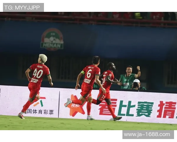 中超激战巴黎圣日耳曼险胜AC米兰补时绝杀引发全场狂欢