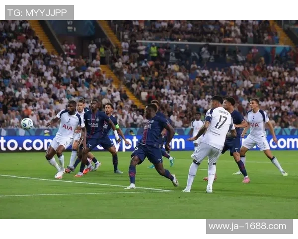 世界杯激战皇马与马竞平局绝杀瞬间引发争议判罚全场沸腾