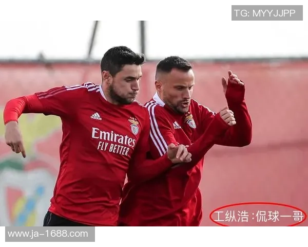 中超精彩对决本菲卡大胜波尔图红牌事件引发全场热议