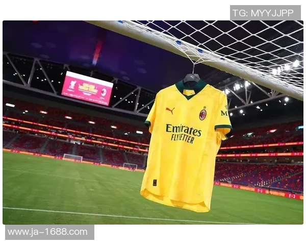 友谊赛精彩回顾：里昂大胜AC米兰6-2神扑瞬间引发全场欢呼