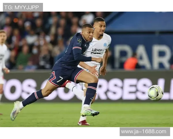 中超激战巴黎圣日耳曼大胜AC米兰补时进球引发争议与全场欢呼