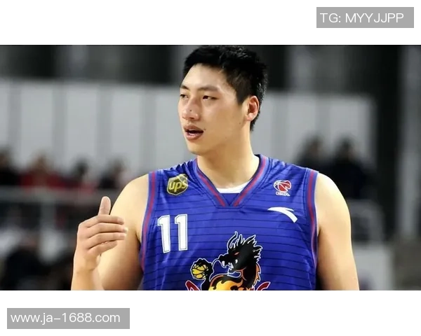 姚明与唐正东的篮球传奇：从青涩岁月到辉煌成就的共同成长之路