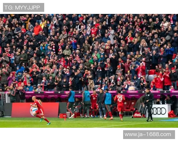 友谊赛精彩对决AC米兰与拜仁战成平局引发全场热烈反响