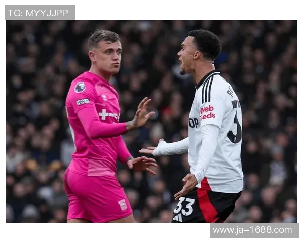 英超惊现冷门巴黎圣日耳曼与曼联战平零比零引发全场热议