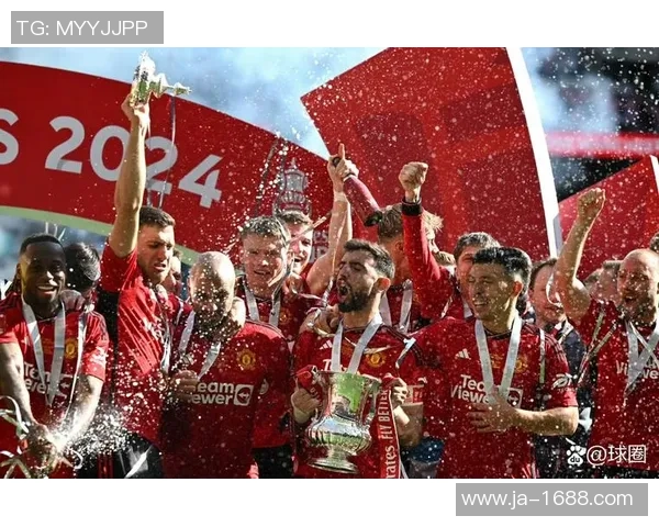 友谊赛精彩对决曼联与莱比锡战成平局绝杀瞬间引发全场热烈反响