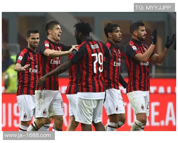 友谊赛精彩对决曼联与AC米兰战成平局战术分析引发热议