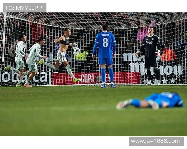 国王杯激战皇马逆转多特蒙德红牌争议引发全场沸腾精彩集锦