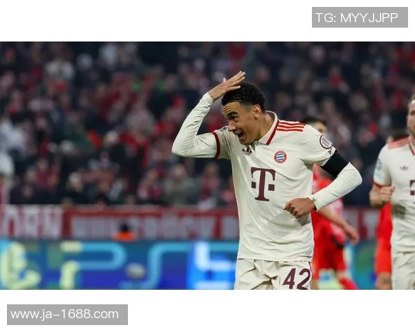 拜仁友谊赛大胜那不勒斯红牌事件引发全场热议与冷门回顾