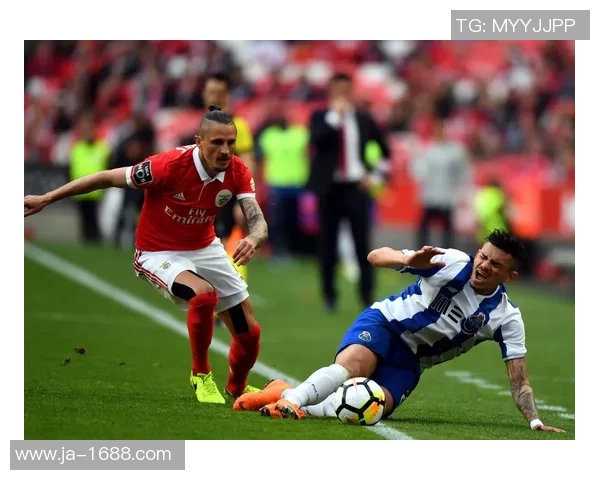 中超激战本菲卡与波尔图平局帽子戏法点燃全场激情 中超激战本菲卡与波尔图平局帽子戏法点燃全场激情