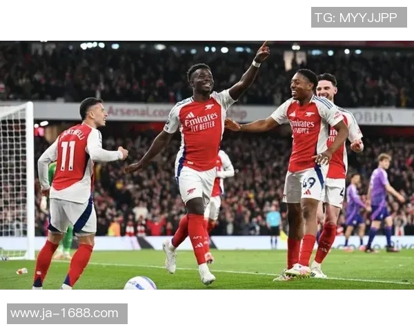 欧冠大战：曼联强势3-0击败阿森纳全场沸腾瞬间回顾