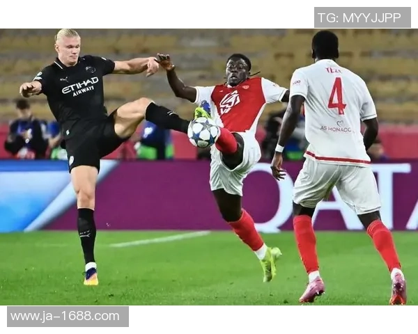 欧联杯曼城逆转巴萨精彩对决帽子戏法引爆全场十大进球回顾