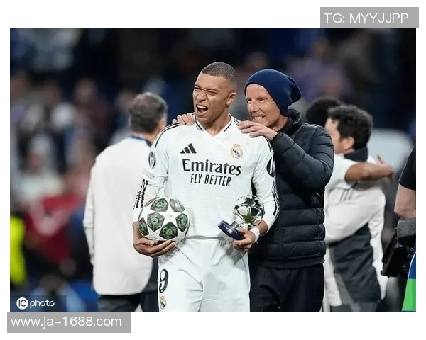 国米狂胜皇马6-2帽子戏法引爆全场赛后点评精彩纷呈