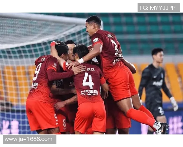 中超精彩对决拜仁大胜尤文图斯神奇扑救引发全场狂欢集锦回顾