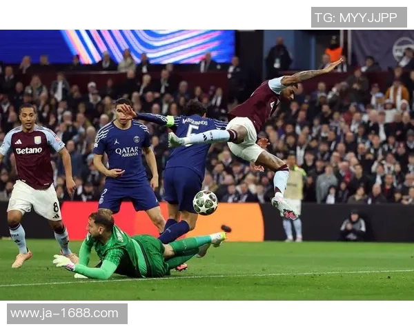 欧冠激战：多特蒙德与巴黎圣日耳曼平局后点球大战精彩回顾与战术分析