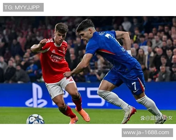 曼城主场狂胜本菲卡五球大捷乌龙球引发全场热烈欢呼